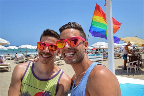 gay cruising españa|Guía gay en España & gay friendly 